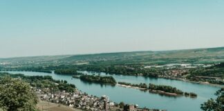 Flugzeugabsturz Bei Rüdesheim – Was Steckt Hinter Dem Drama?